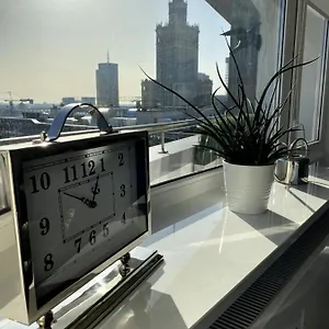 Leo Apartament
