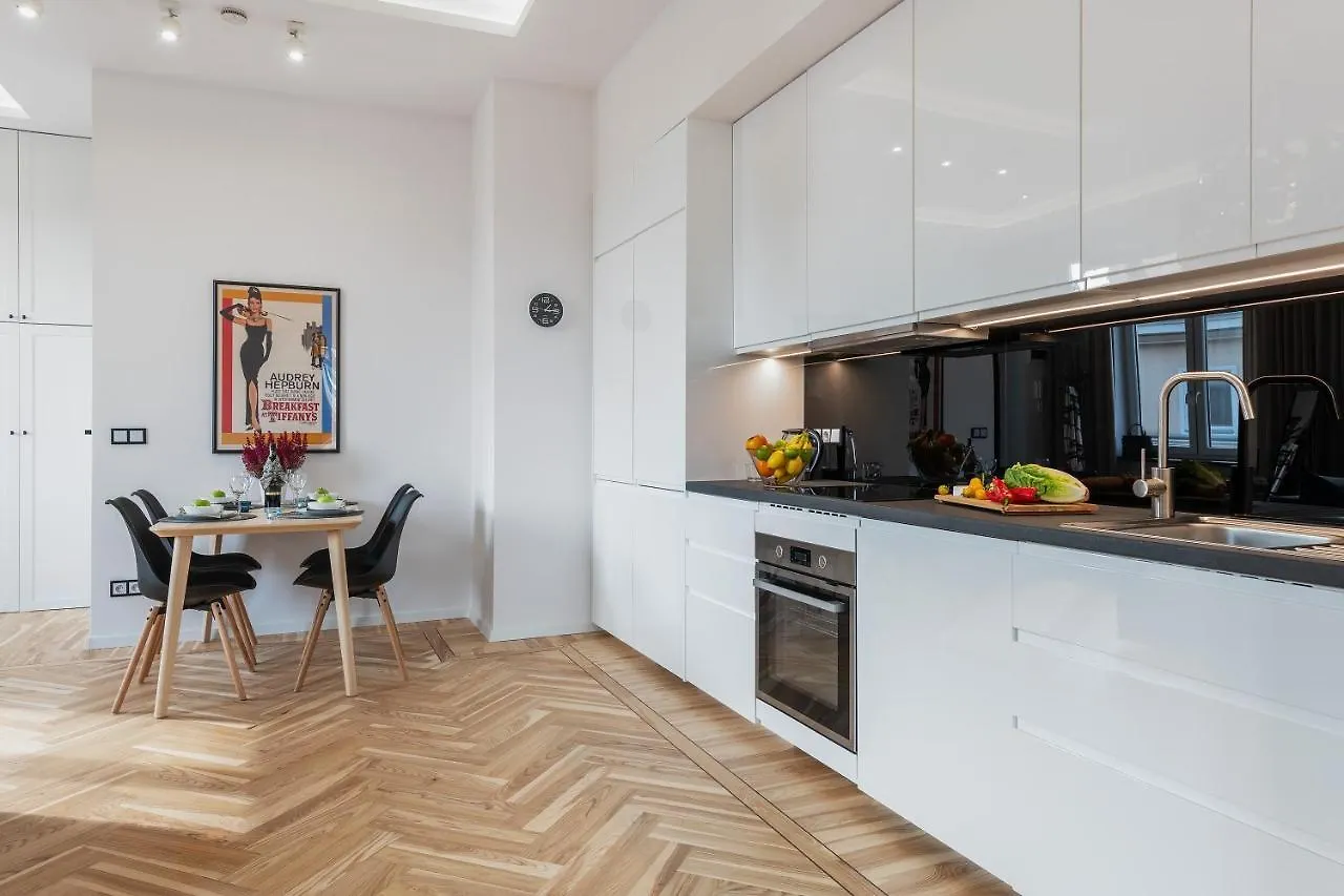 ורשה P&O Apartments Metro Politechnika
