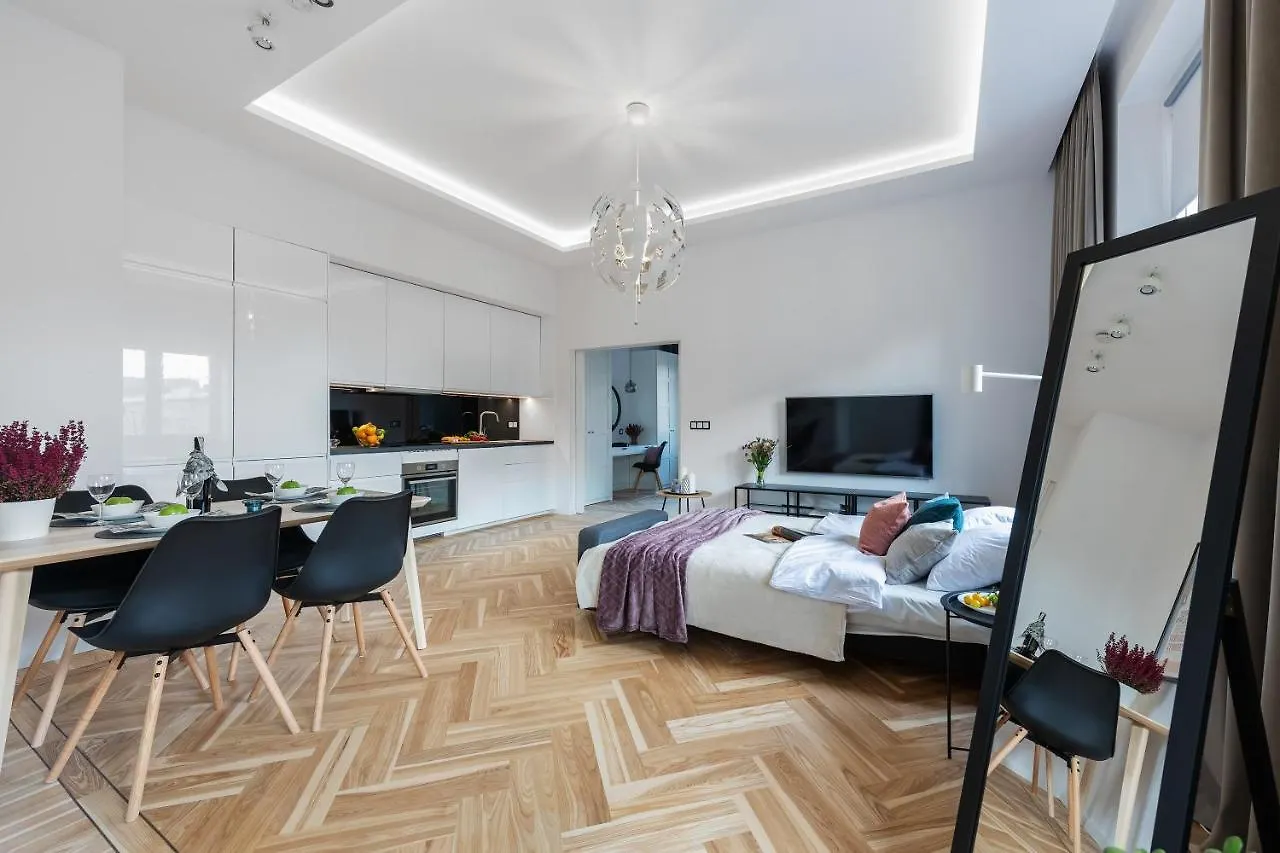 P&O Apartments Metro Politechnika Warszawa 0*,  Polska